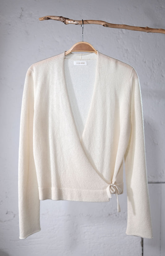 amon 1120220 short wrap cardigan