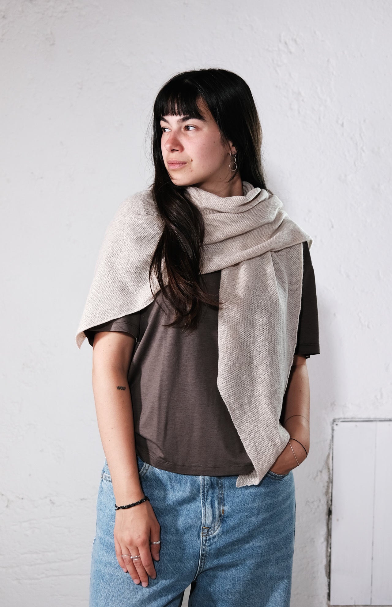 amon 1190208 triangle scarf