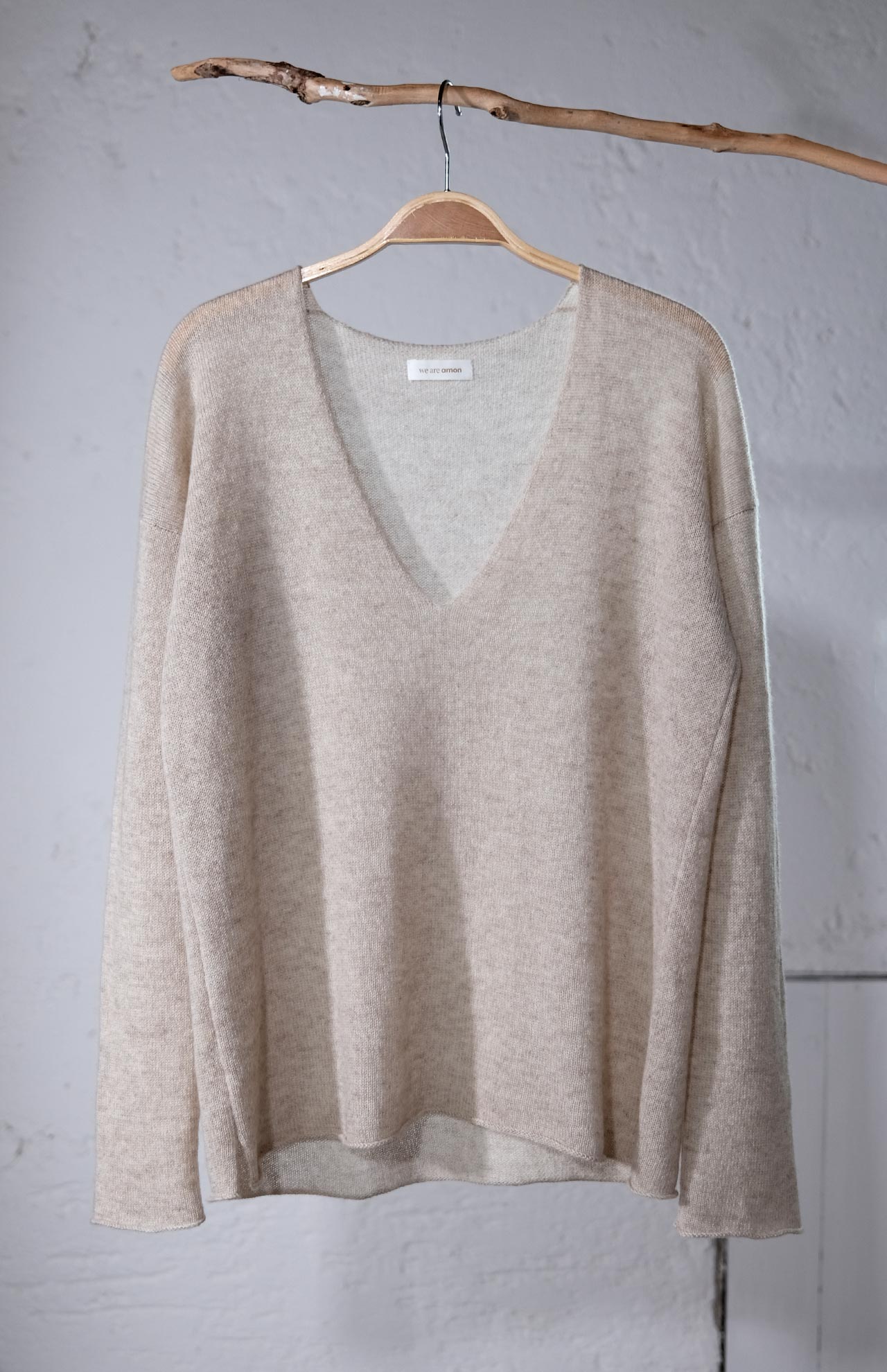 amon 1110218 boxy deep neck