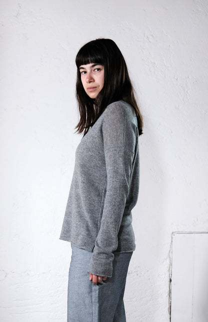 amon 1110218 boxy deep neck