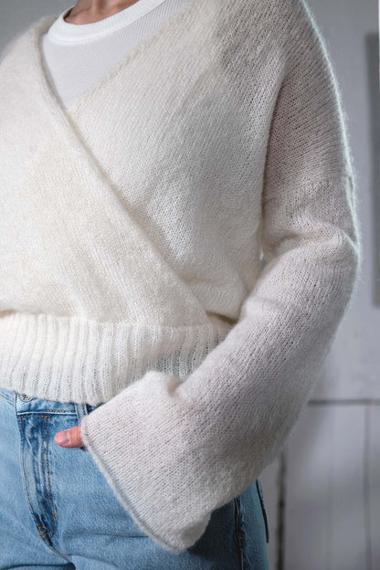 amon 1111514 Fluffy wrap v-neck