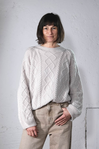 amon 1113001 Cashwool cable sweater