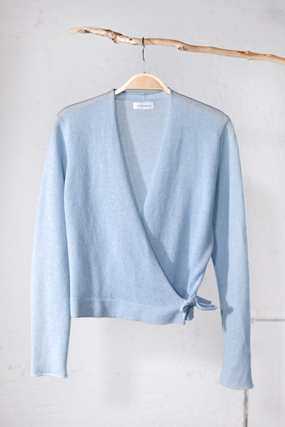 amon 1120220 short wrap cardigan