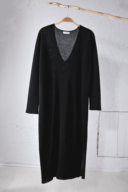 amon 1150200 deep neck dress