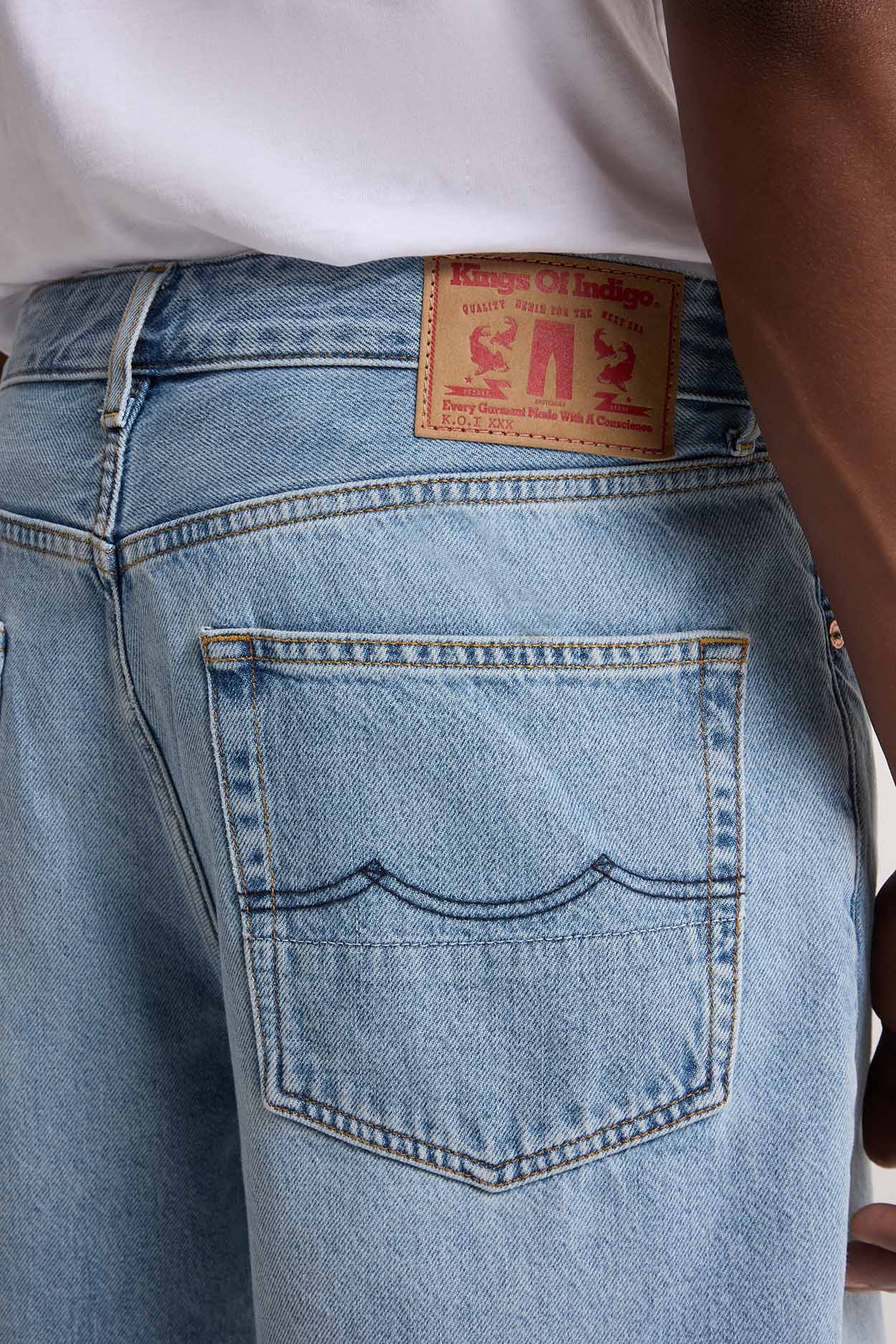 KOI  ADELIO SHORT 4124 BLUE REEF MID