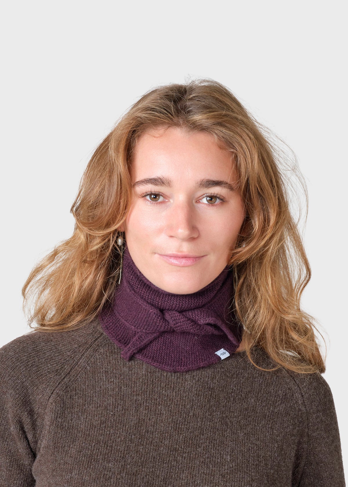 Klitmøller  Unisex  Violet small knit scarf  Scarfs