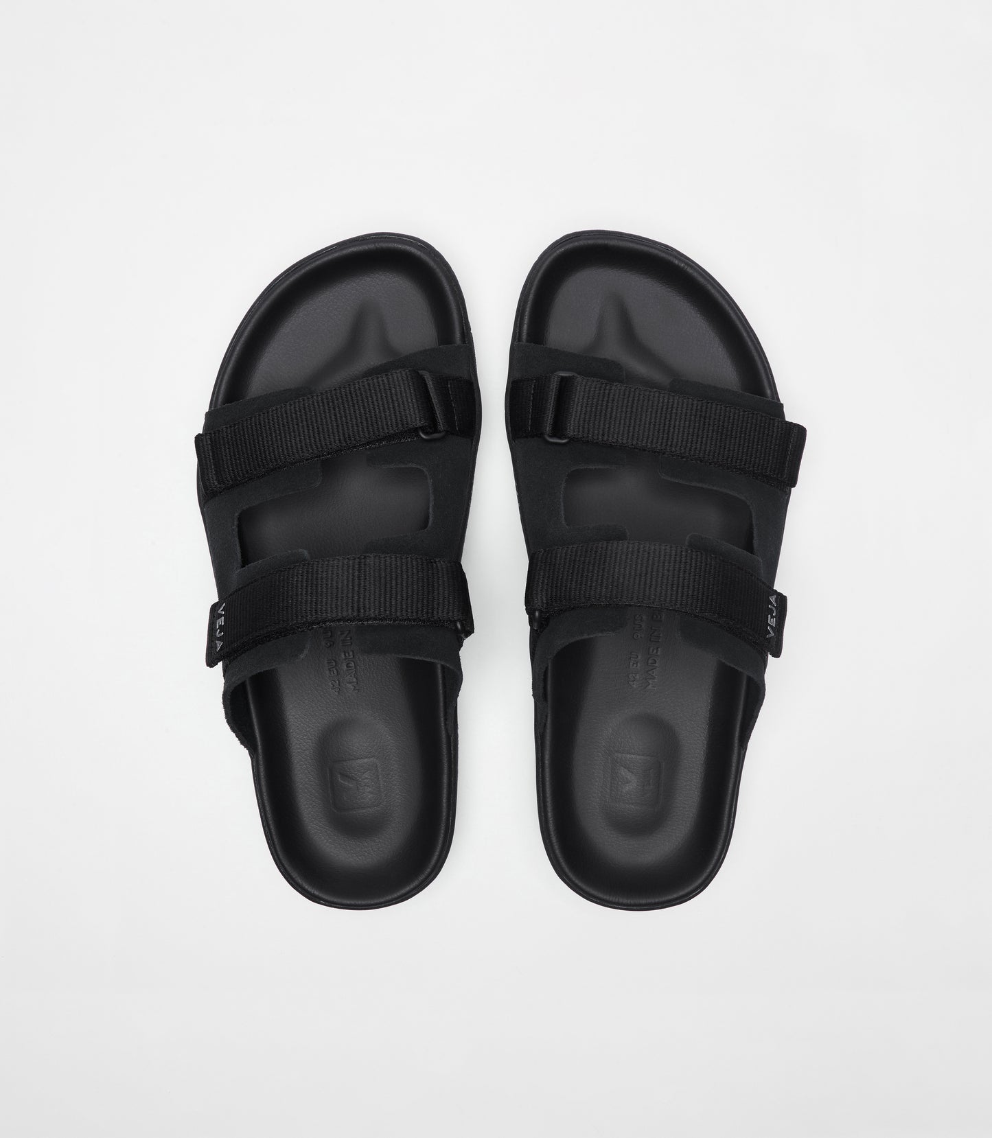 VEJA ARPOADOR SUEDE SOFT FULL-BLACK MEN