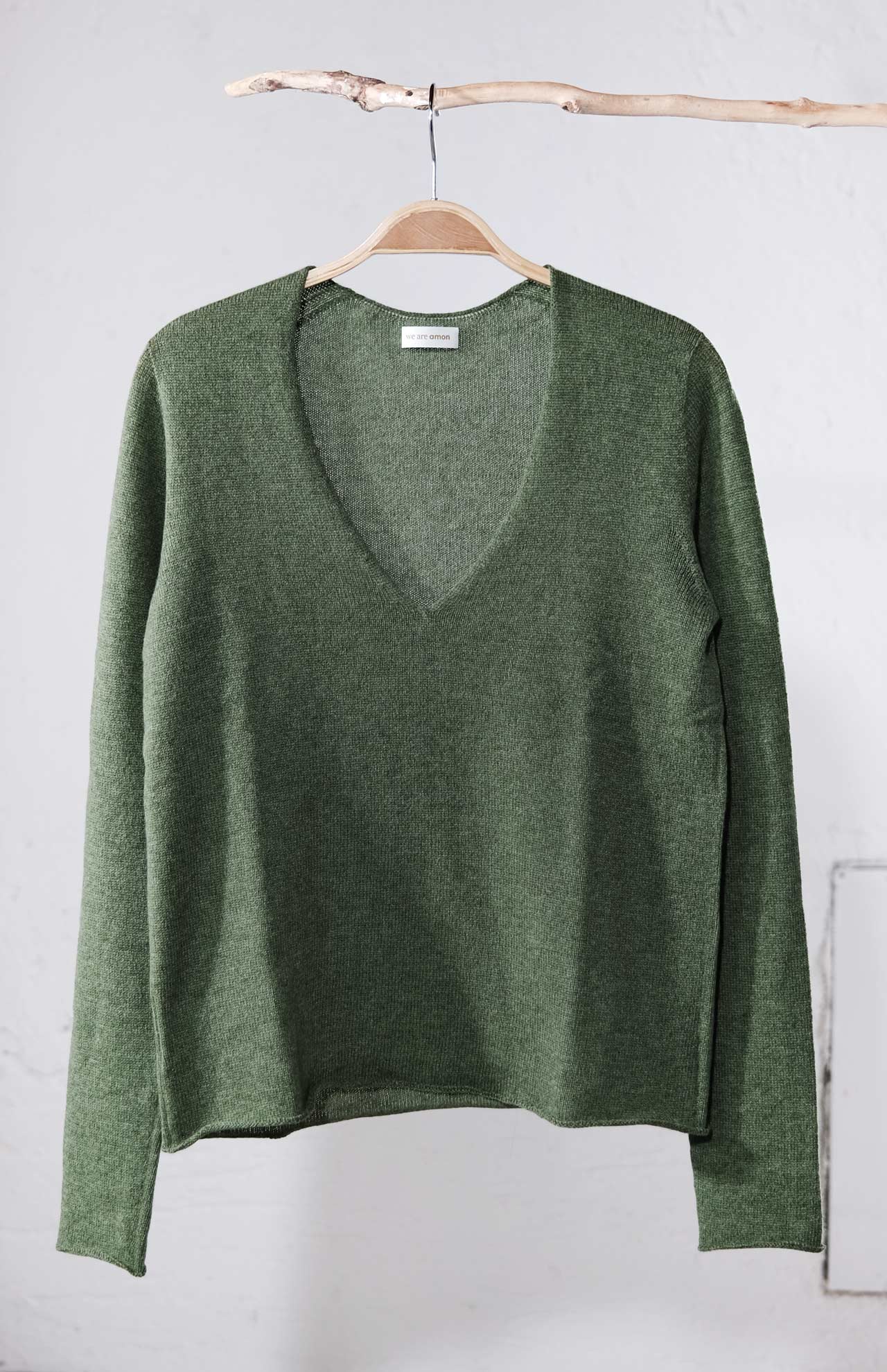 amon 1110203 luna v-neck cloud