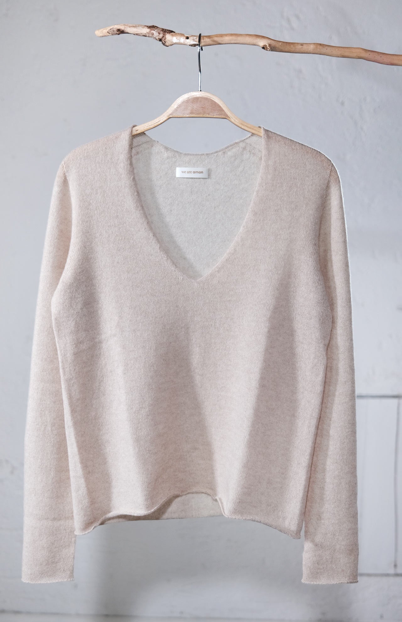 amon 1110203 luna v-neck cloud