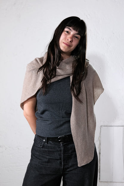 amon 1190208 triangle scarf