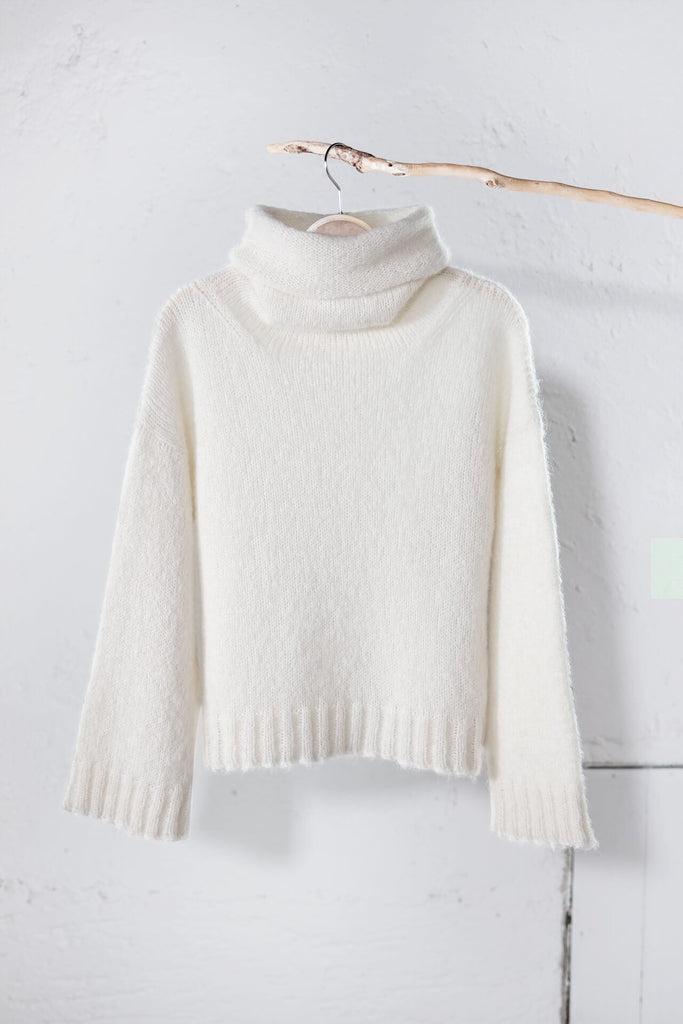 amon 1111513 Fluffy turtle sweater