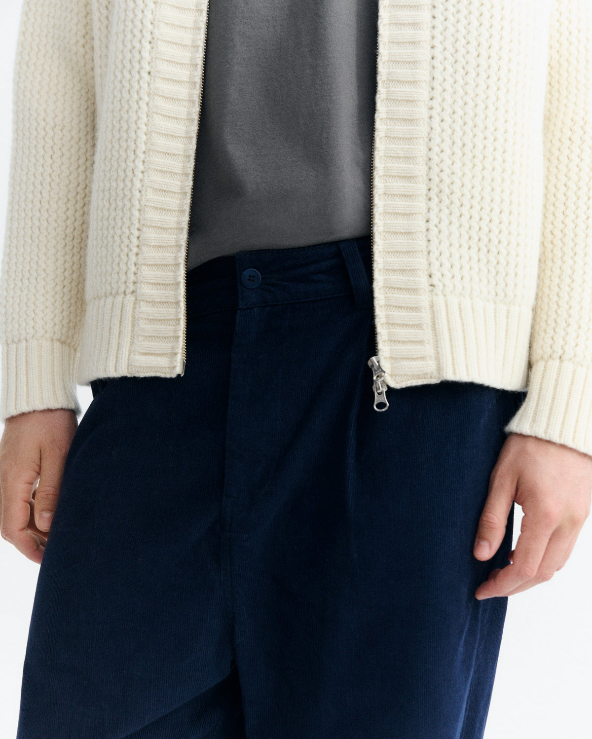 THINKING MU MAN NAVY MICROCORDUROY FRIEND PANTS