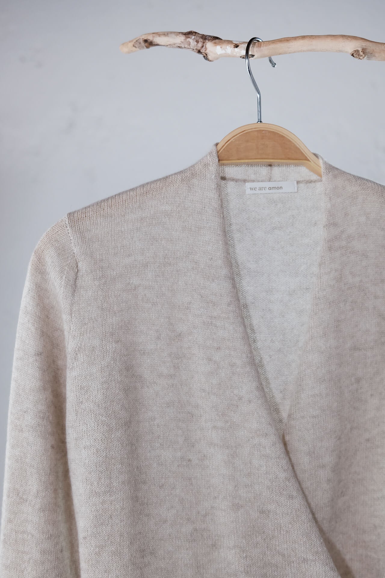 amon 1120220 short wrap cardigan