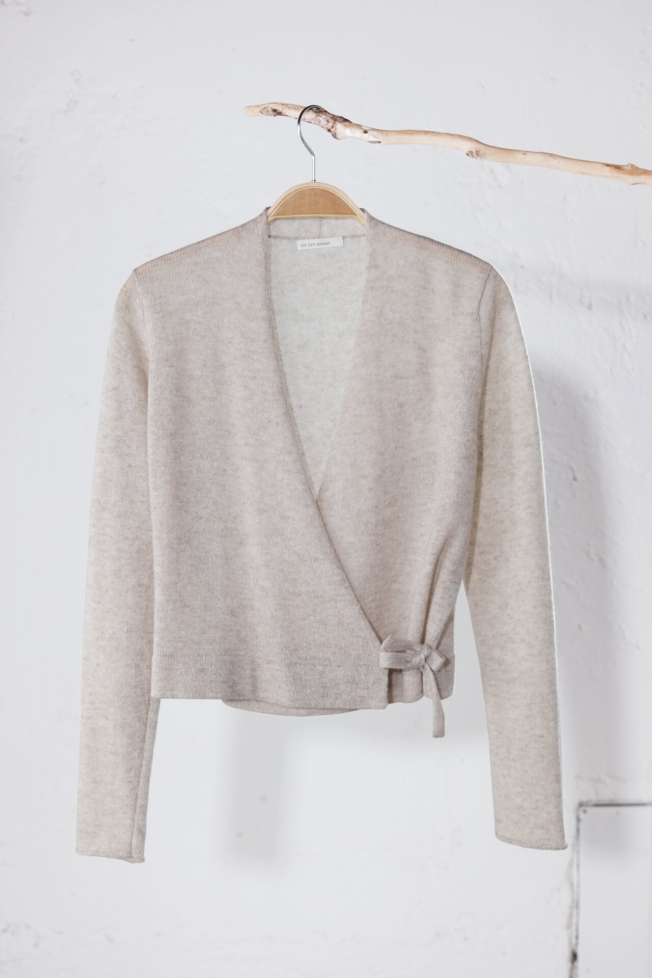 amon 1120220 short wrap cardigan