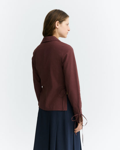 THINKING MU WOMAN DARK WINE SEERSUCKER LENIE BLOUSE