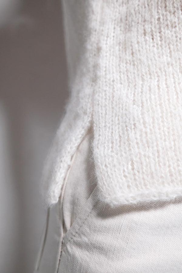 amon 1111510 fluffy sleeveless