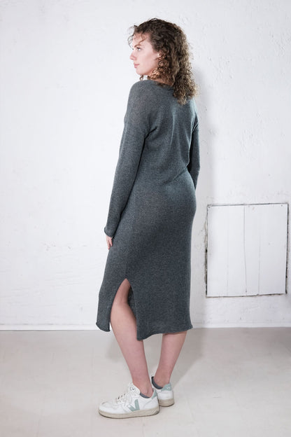 amon 1150200 deep neck dress