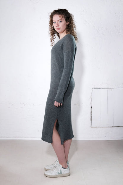 amon 1150200 deep neck dress