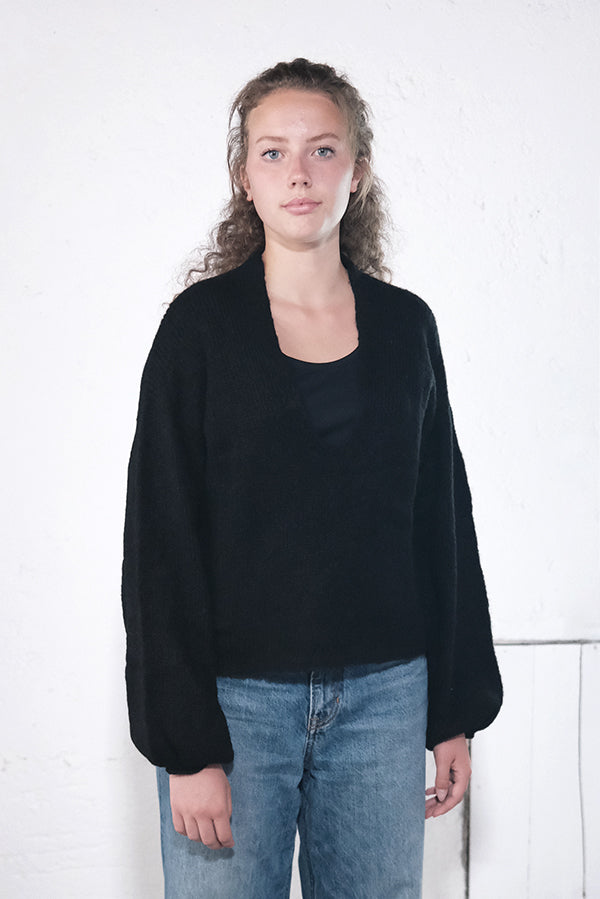 amon 1111509 fluffy kimono neck