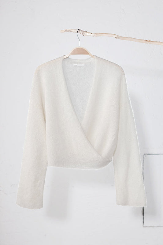 amon 1121508 fluffy wrap jacket