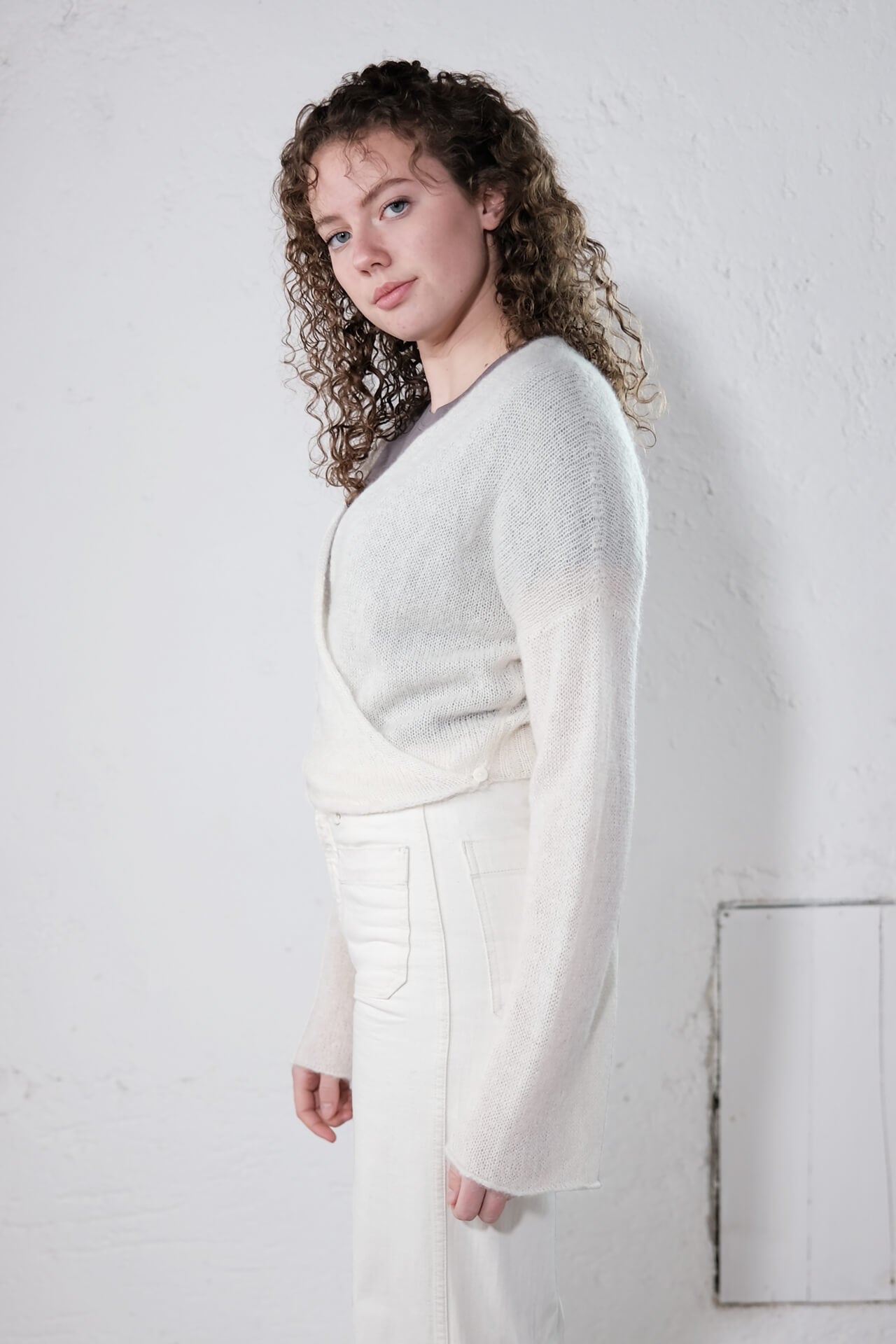 amon 1121508 fluffy wrap jacket