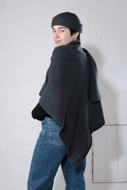 amon 1192302 scotland poncho