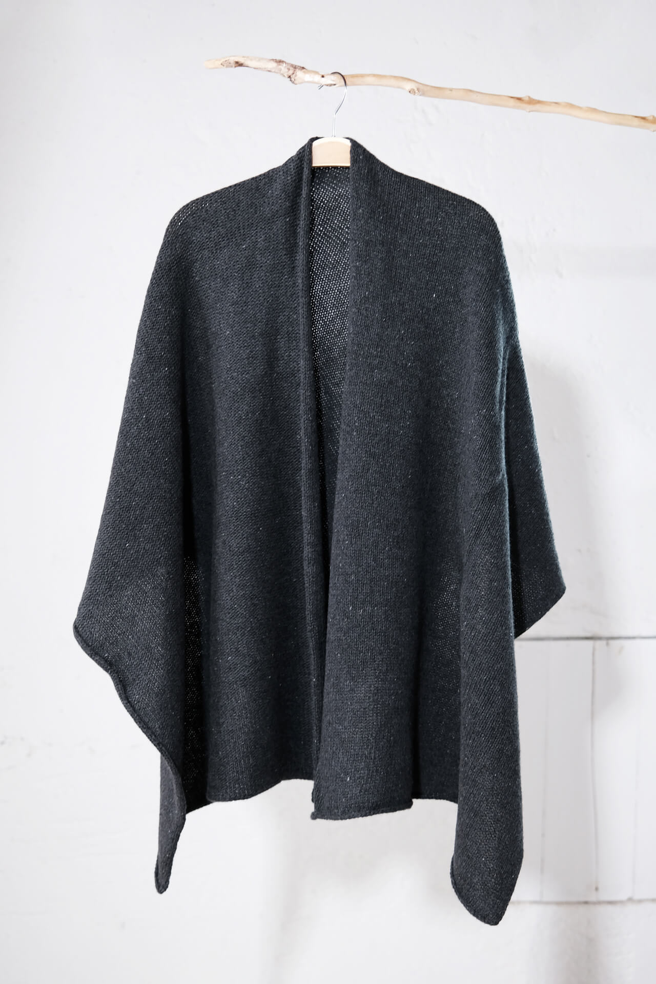 amon 1192302 scotland poncho